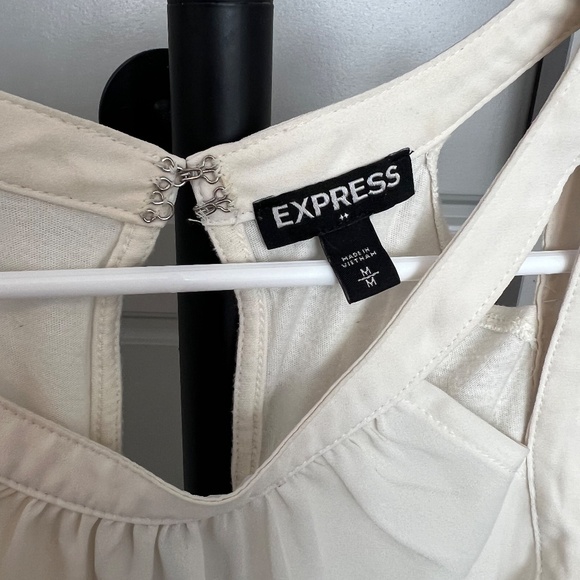 Express ivory sleeveless shirt - Size M - Picture 2 of 3